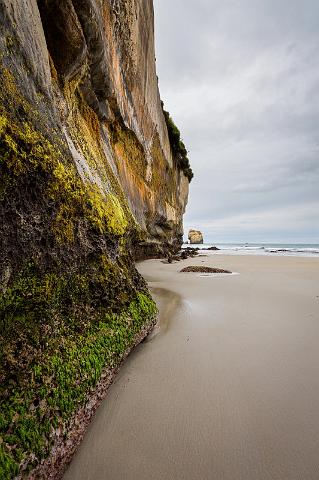 055 Dunedin, Tunnel Beach.jpg